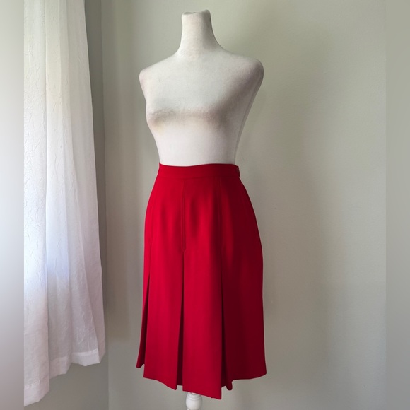 Vintage Y2K Collectibles Casual Corner Red Pleated Knee Length Skirt - Picture 3 of 9